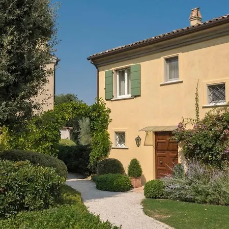 Сasa de vacaciones Sleeps 8 Pool Air Con Wifi Civitanova Alta