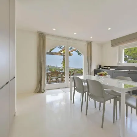 Sleeps 8 Pool Air Con Wifi Civitanova Alta