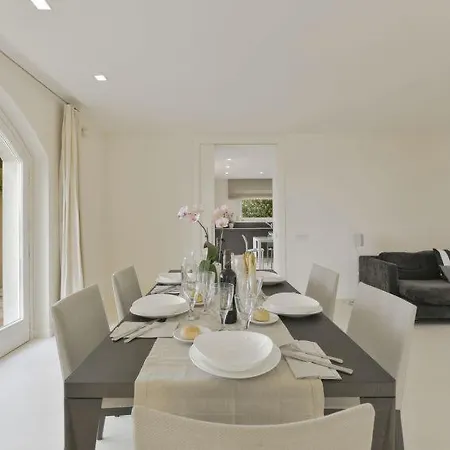 Sleeps 8 Pool Air Con Wifi Сasa de vacaciones